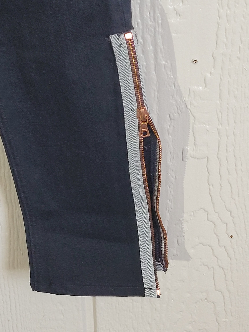 rag & bone Black Jeans with Zipper Details - Picture 2 of 6